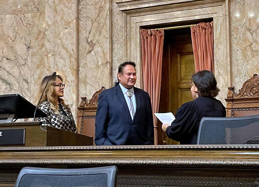 I am so grateful to Washington Supreme Court Justice Raquel Montoya-Lewis (Pueblo of Isleta) who swore me in to the WA State House of Representatives this week. And to my wife Pamela who was with me in the House chambers as I took the oath of office.
#waleg